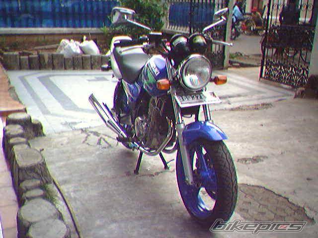 2005 SUZUKI GS THUNDER 250 | Picture 590793 motorcycle photo