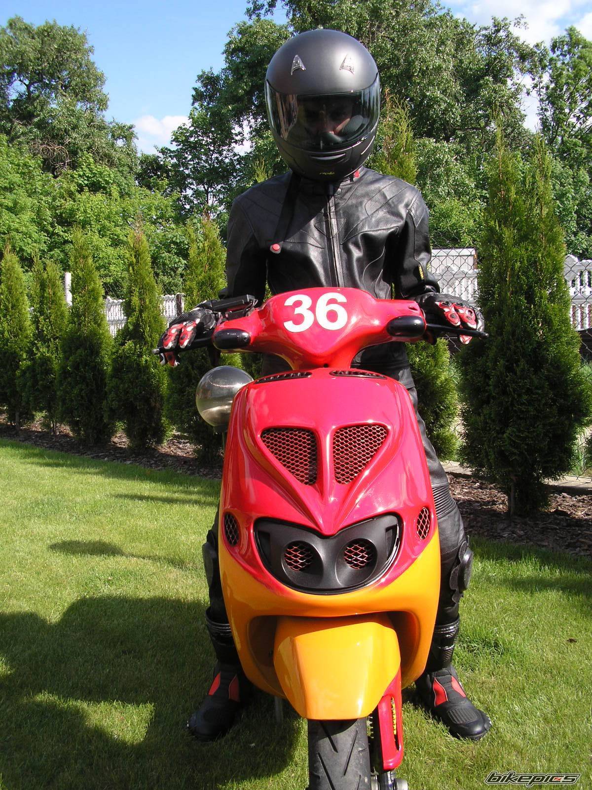 1998 PIAGGIO ZIP SP | Picture 593335 motorcycle photo