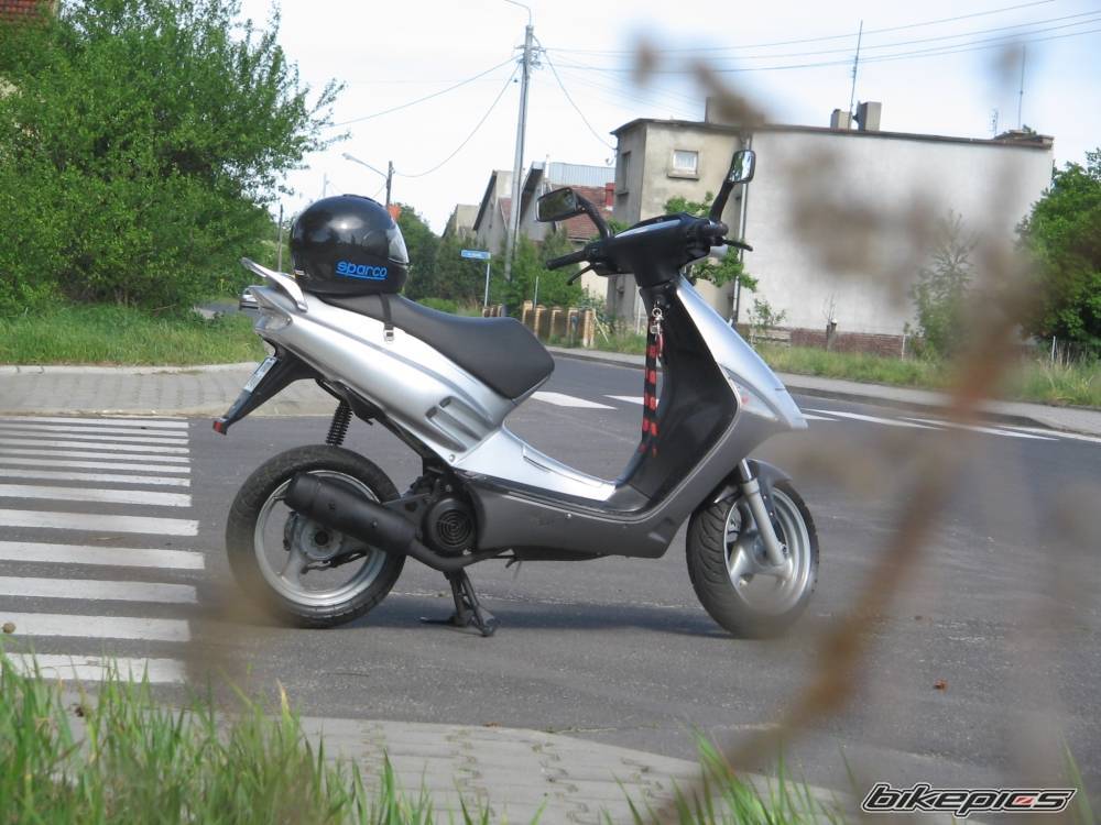 1994 APRILIA SR 50 | Picture 593385 motorcycle photo