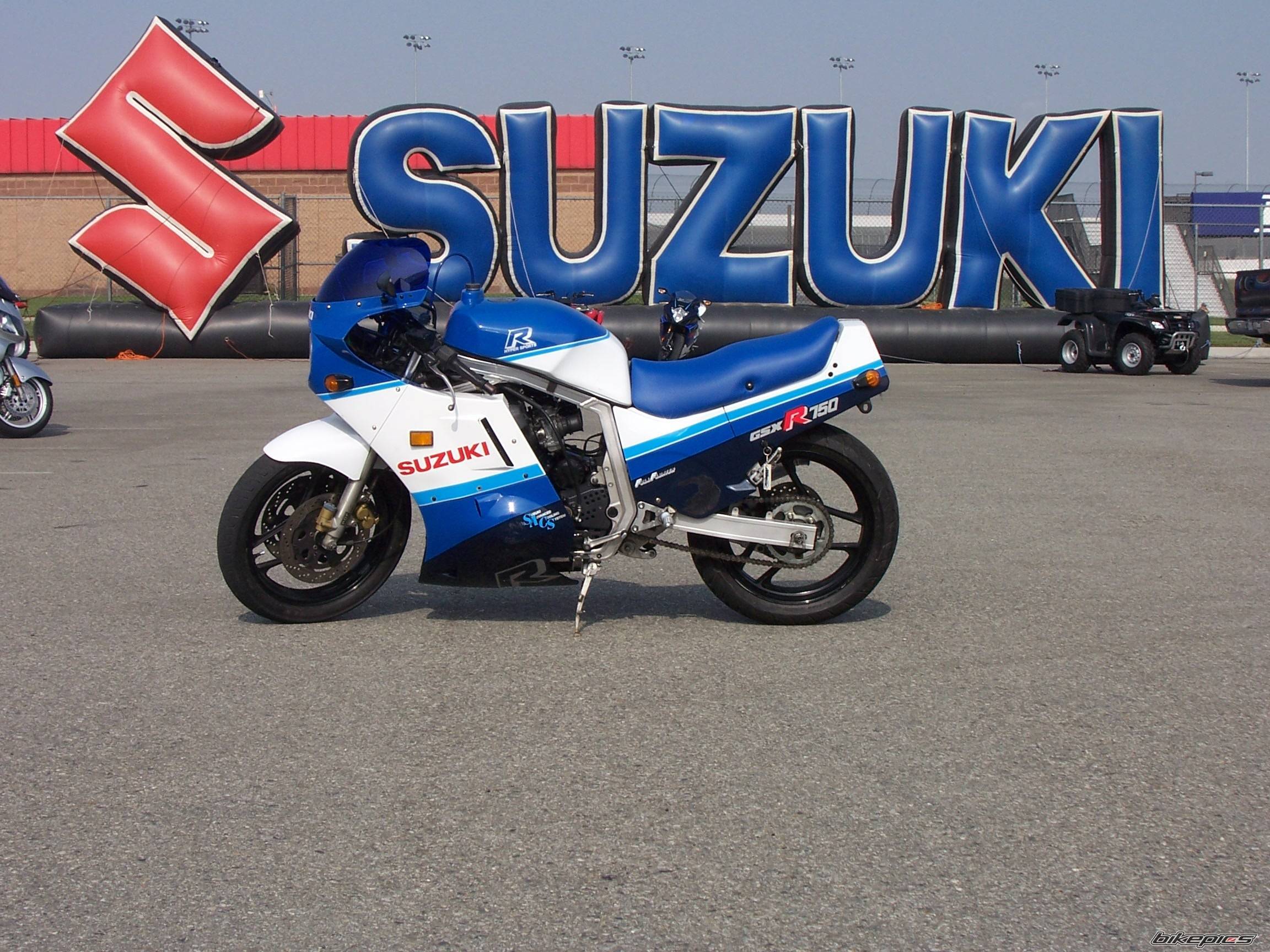1987 SUZUKI GSX R 750 | Picture 593571 motorcycle photo