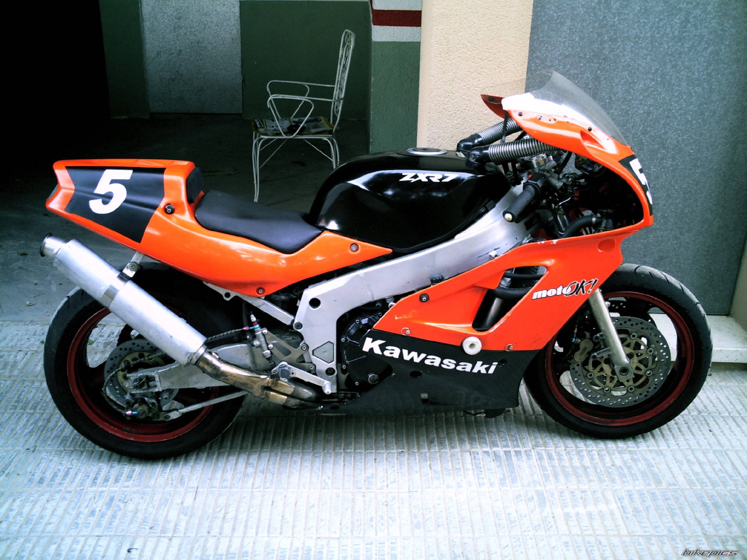 1990 KAWASAKI ZX 7 | Picture 594321 motorcycle photo