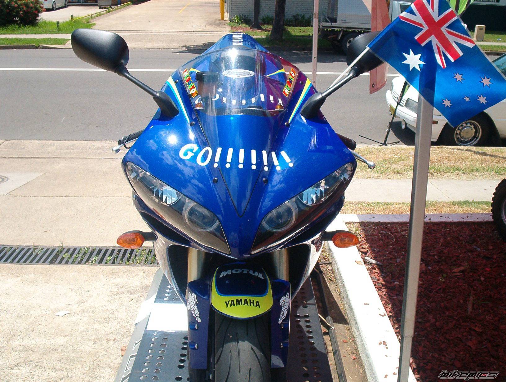 2009 YAMAHA YZF R1 | Picture 594590 motorcycle photo