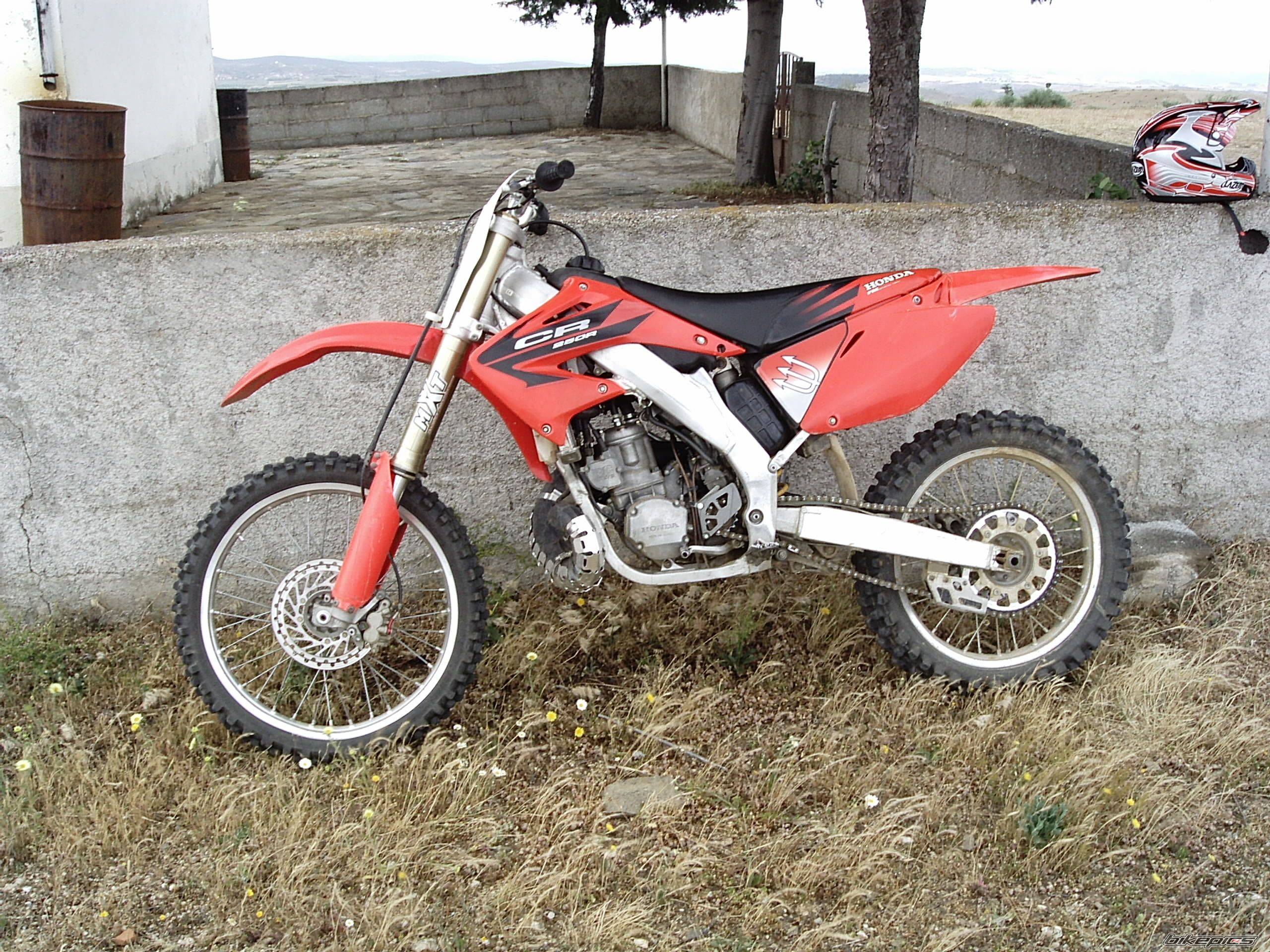 2002 HONDA CR 250 | Picture 595809 motorcycle photo