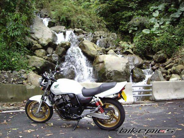 2002 HONDA CB 400 | Picture 596167 motorcycle photo
