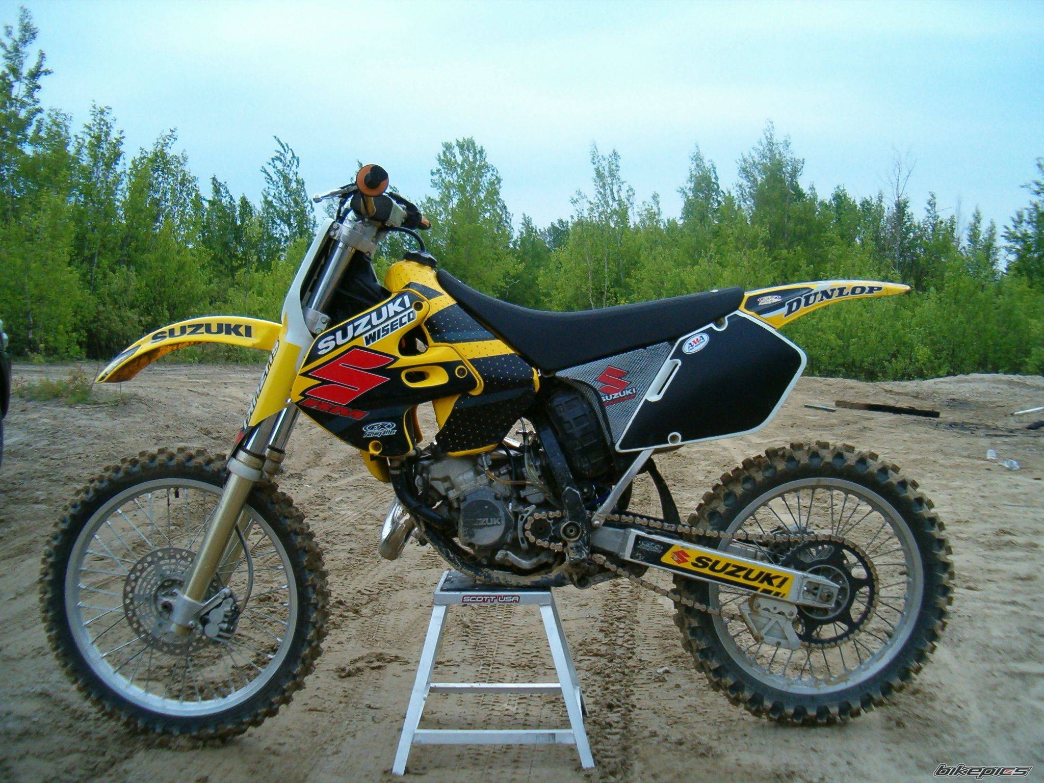 1998 SUZUKI RM 125 | Picture 596697 motorcycle photo