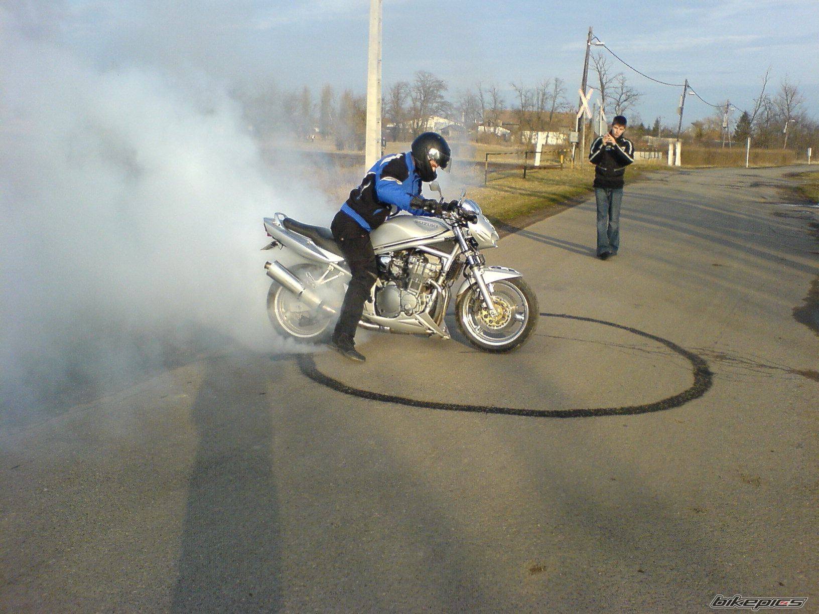 2004 SUZUKI BANDIT 600 | Picture 597435 motorcycle photo