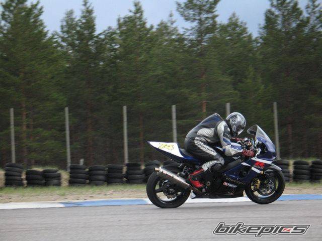 2004 SUZUKI GSX R 1000 | Picture 597449 motorcycle photo