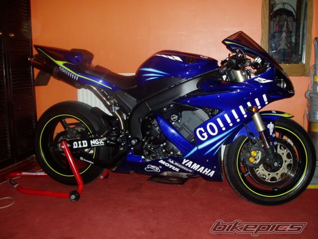 2005 YAMAHA YZF R1 | Picture 599725 motorcycle photo