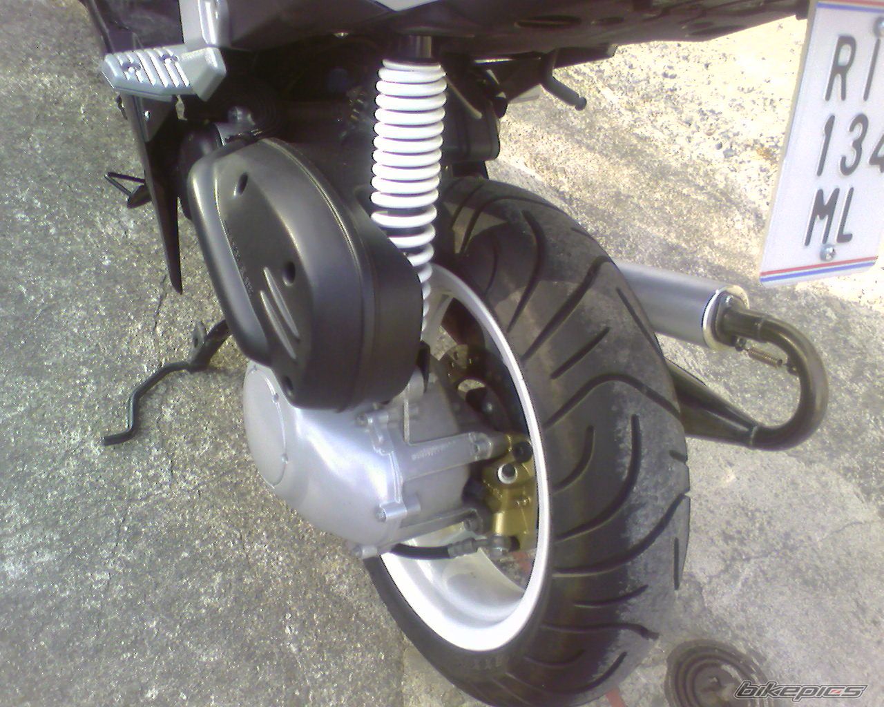 2006 APRILIA SR 50 | Picture 600290 motorcycle photo