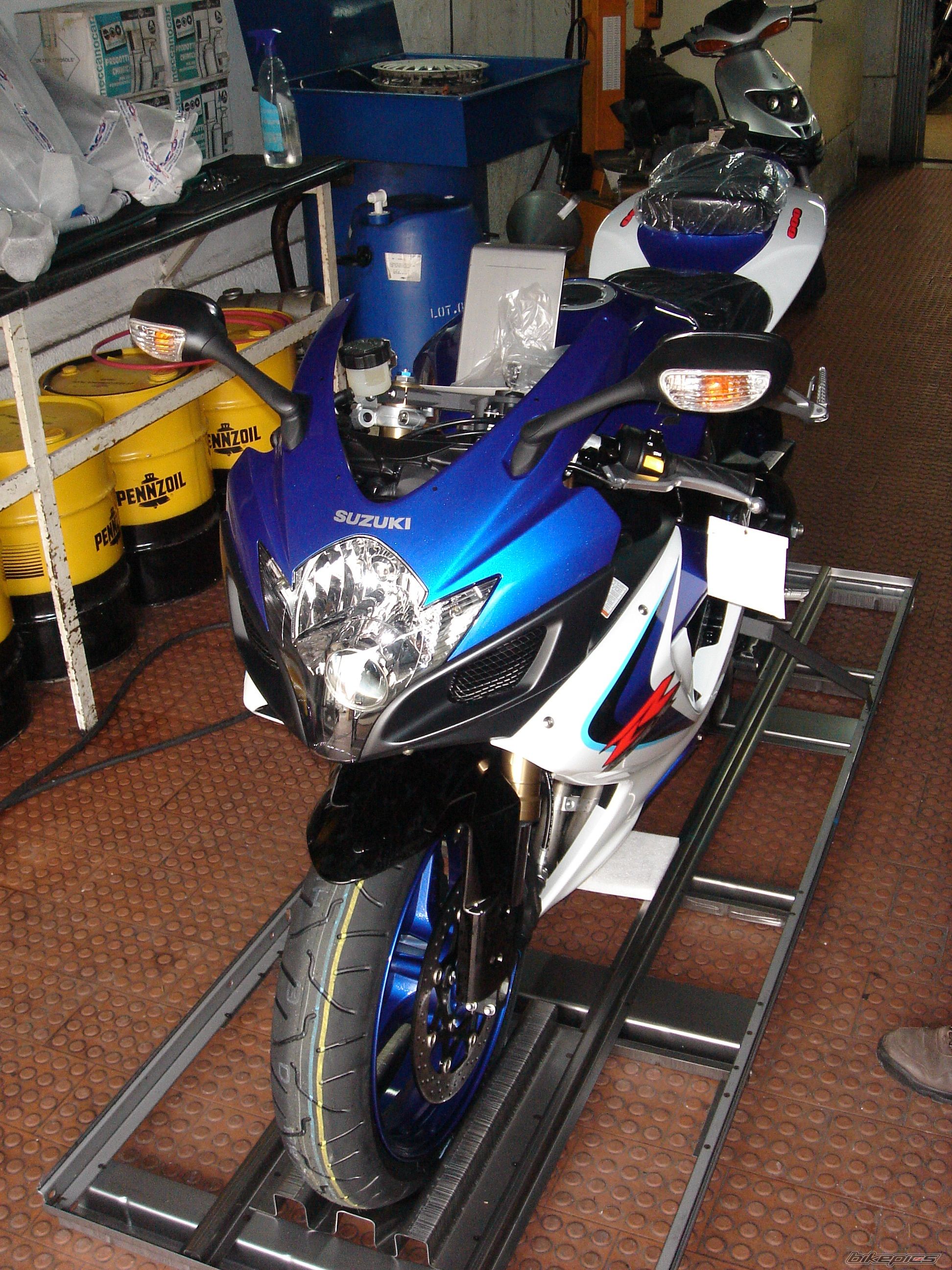 2006 SUZUKI GSX R 600 | Picture 600493 motorcycle photo