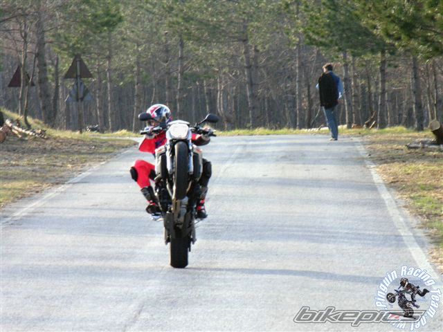 2006 SUZUKI GSR 600 | Picture 601329 motorcycle photo