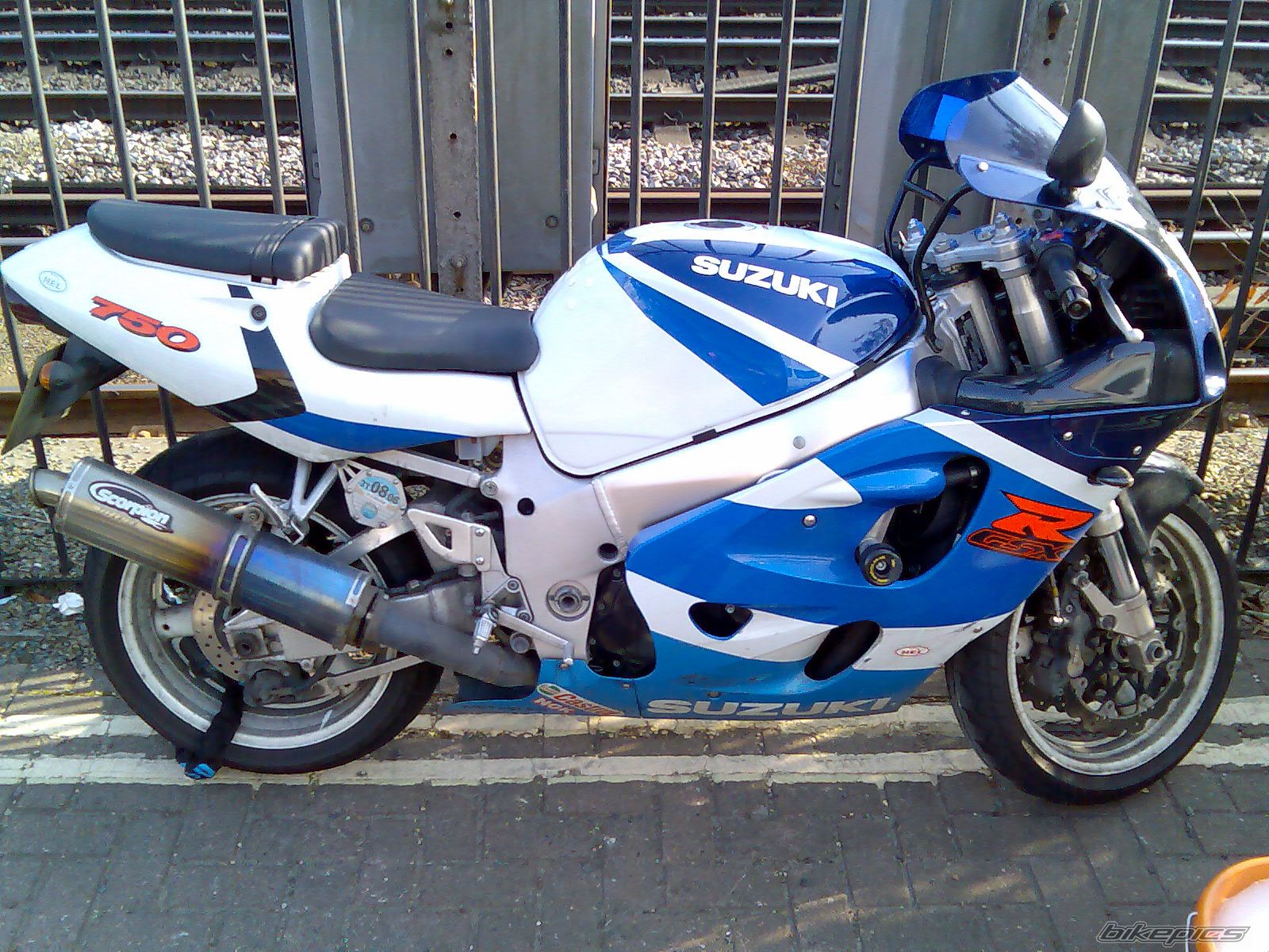 2000 SUZUKI GSX R 750 | Picture 605112 motorcycle photo