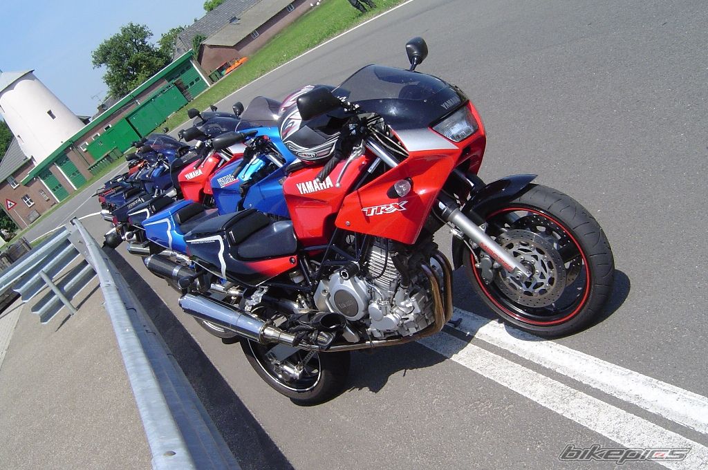 1999 YAMAHA TRX 850 | Picture 607736 motorcycle photo