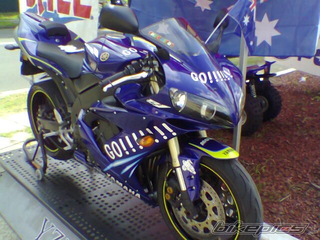 2009 YAMAHA YZF R1 | Picture 611377 motorcycle photo
