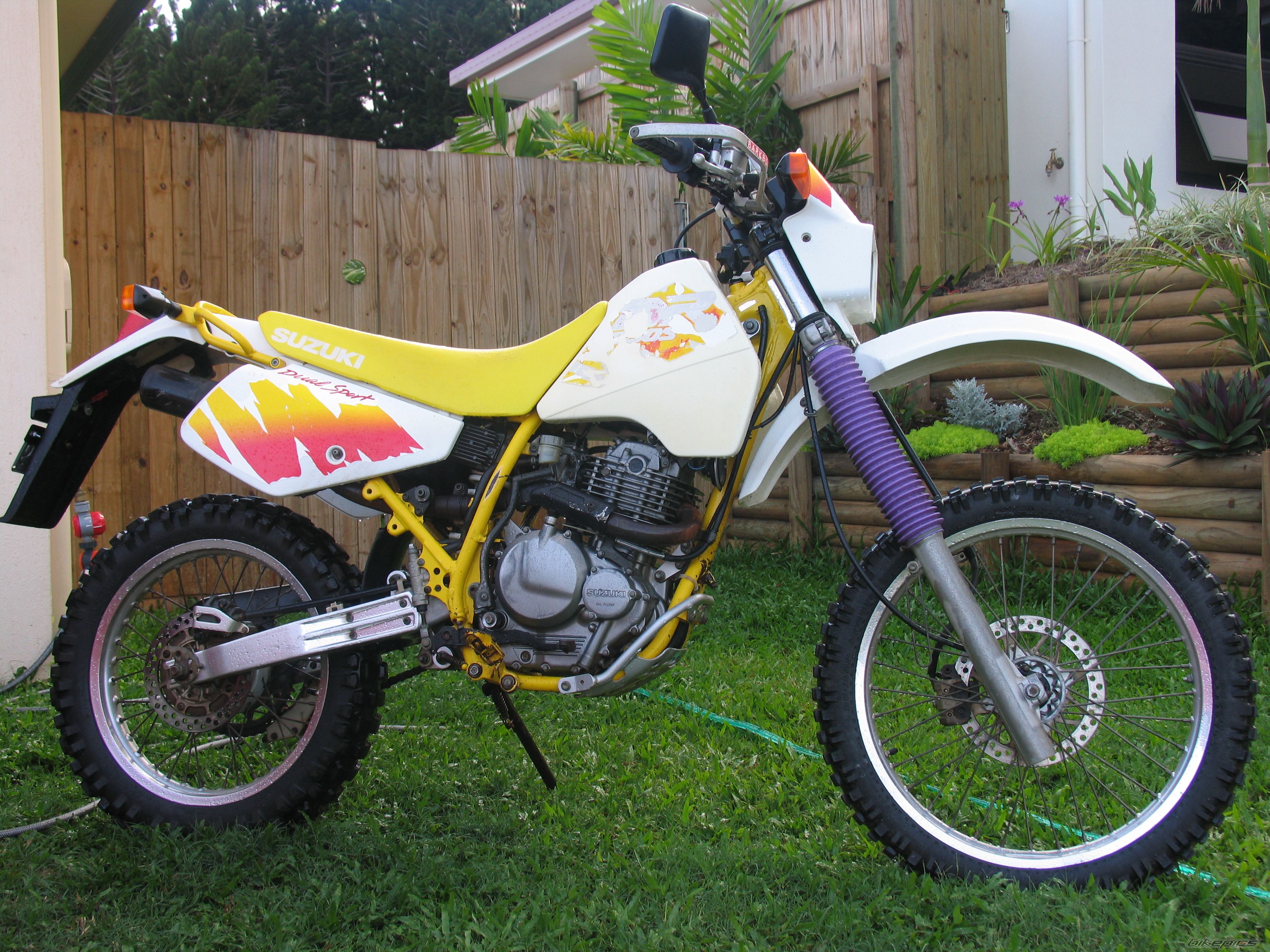 1990 SUZUKI DR 350 | Picture 614792 motorcycle photo