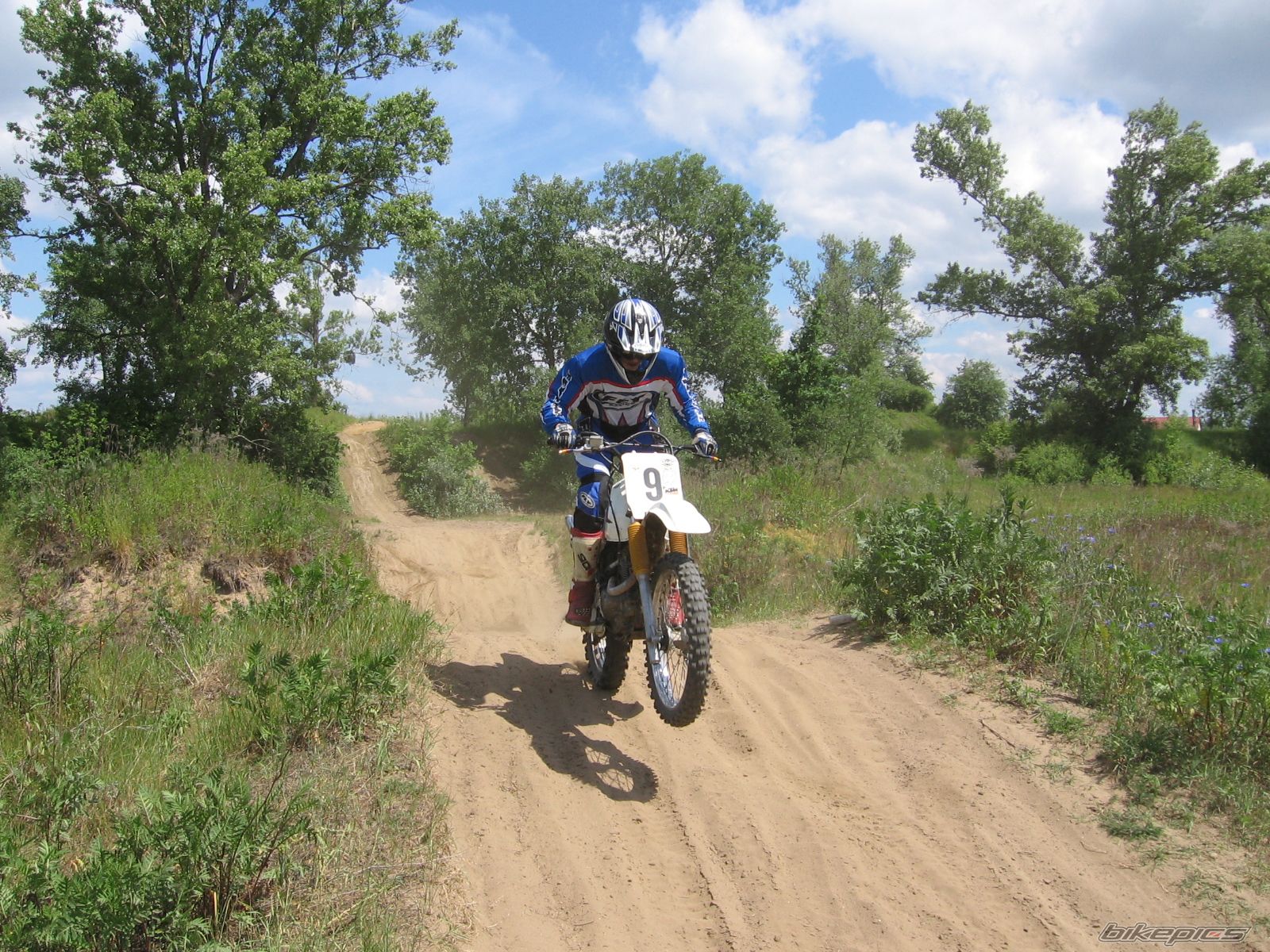 1995 SUZUKI DR 125 | Picture 615287 motorcycle photo