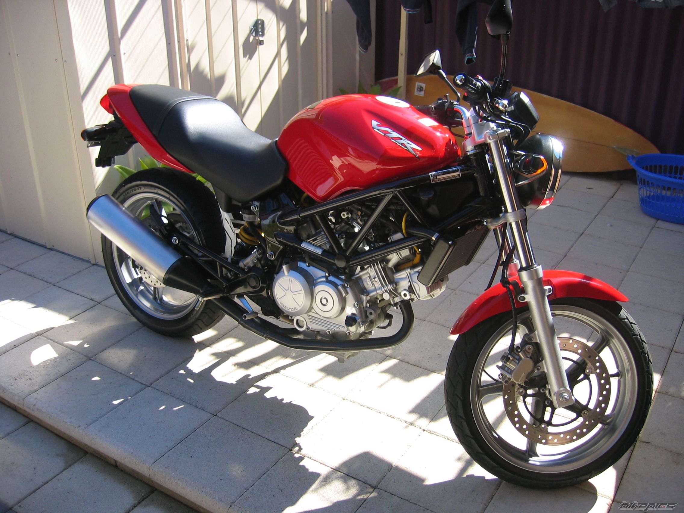 2001 HONDA VTR 250 | Picture 617195 motorcycle photo