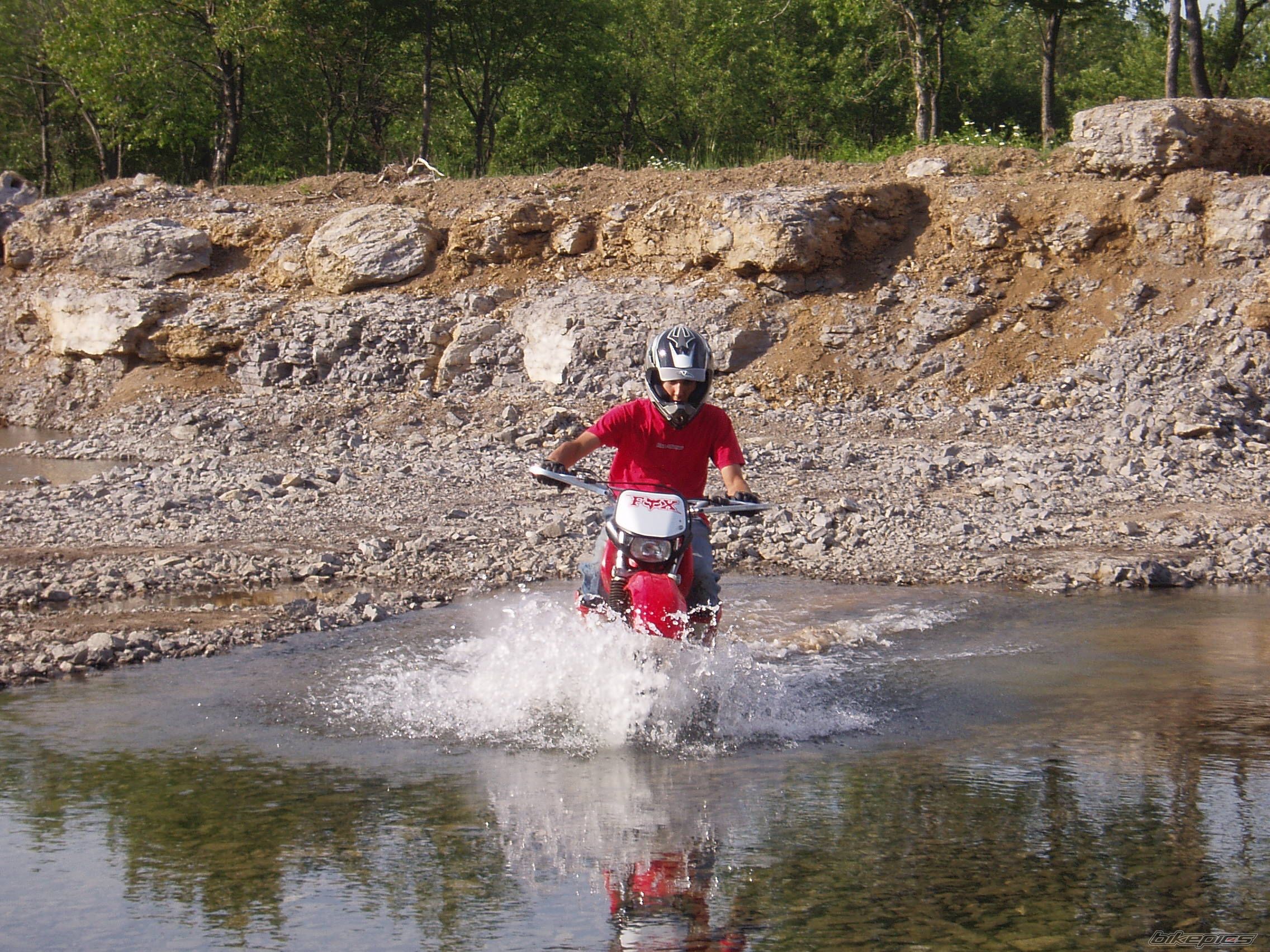 2002 HONDA XR 200 | Picture 619069 motorcycle photo