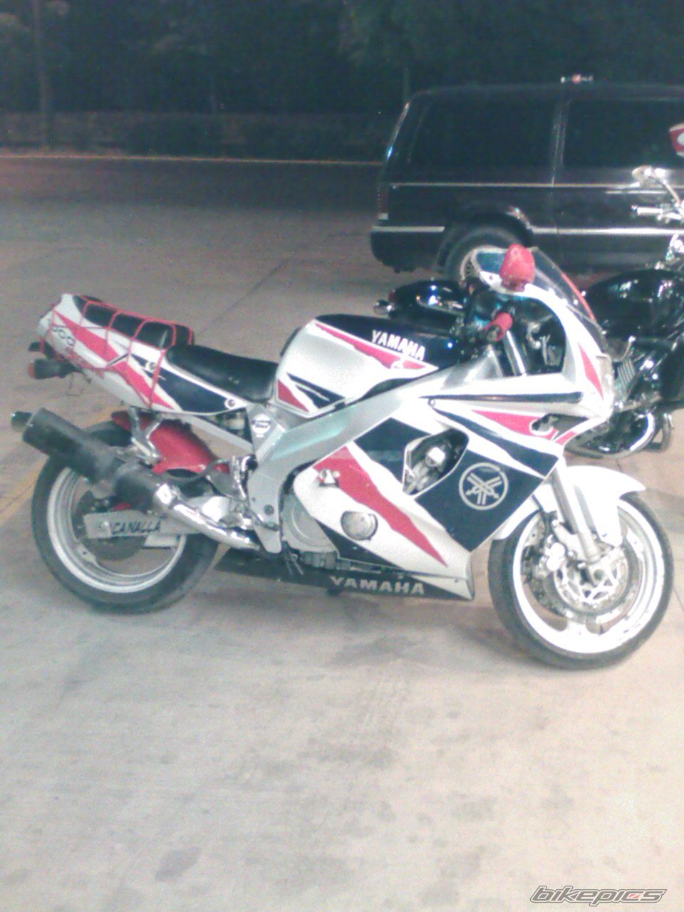 1995 YAMAHA FZR 600 | Picture 619458 motorcycle photo