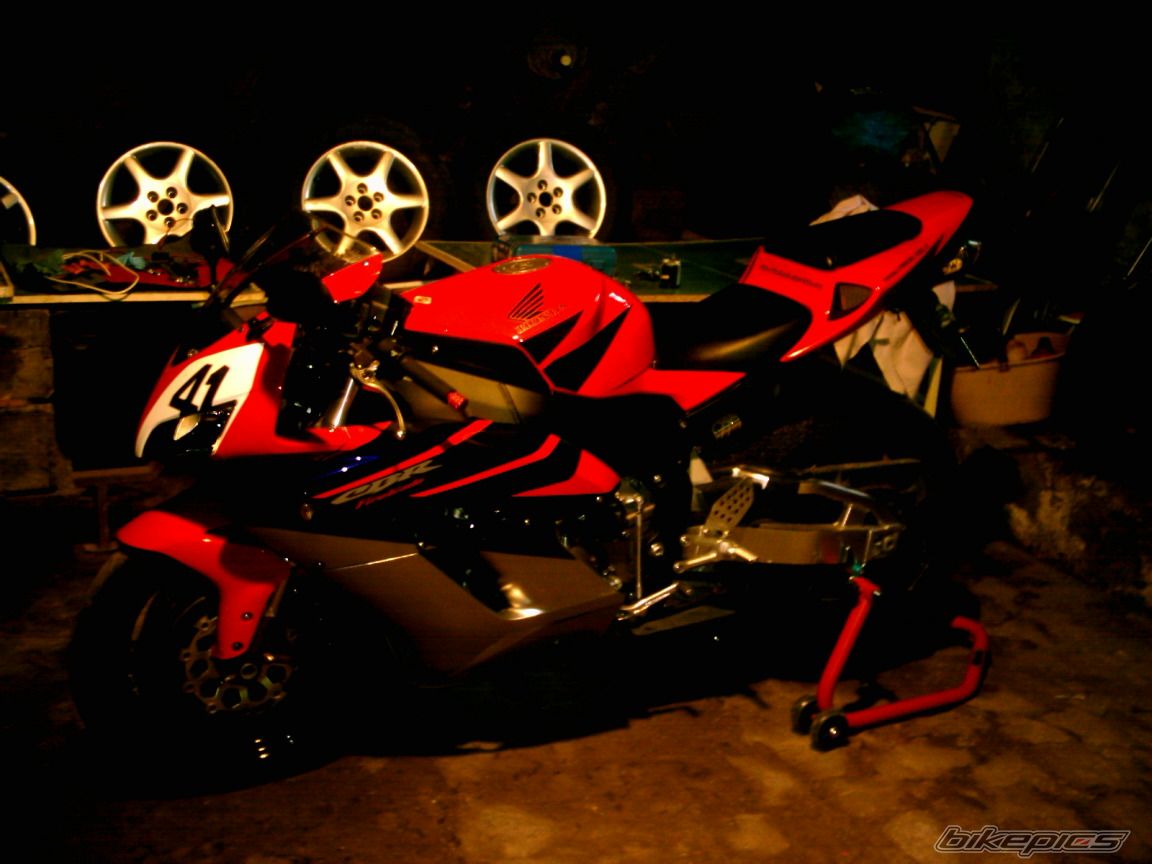 2005 HONDA CBR 1000  RR | Picture 619972 motorcycle photo