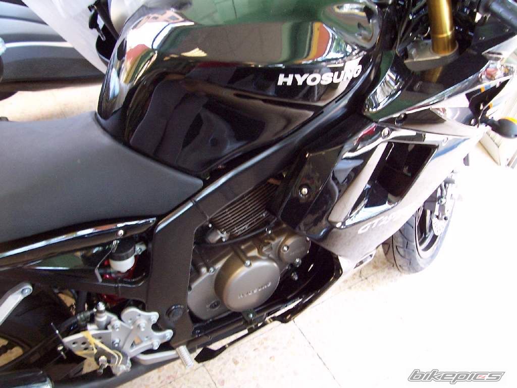 2006 HYOSUNG GT 250 R COMET | Picture 622525 motorcycle photo