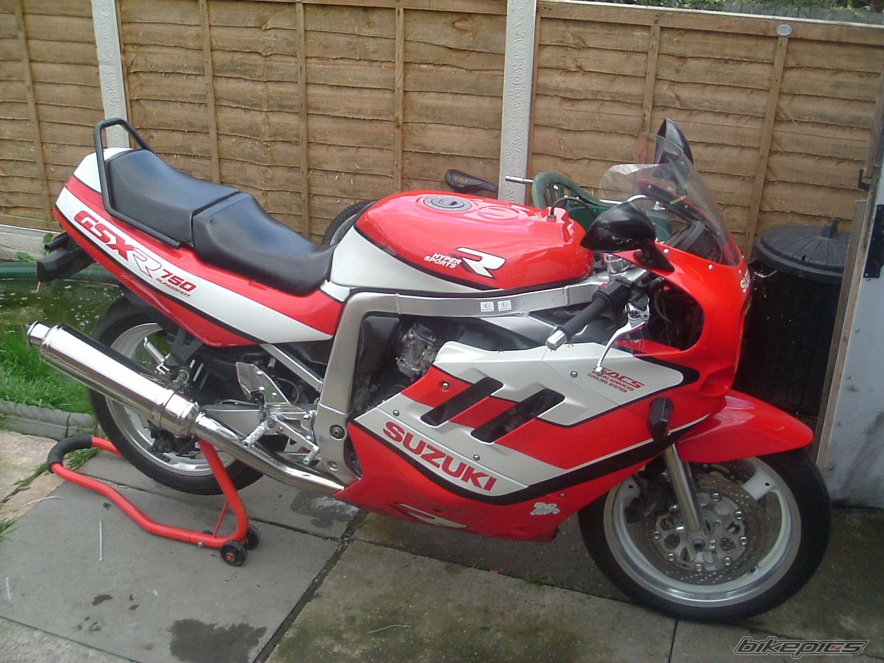 1988 SUZUKI GSX R 750 | Picture 624423 motorcycle photo