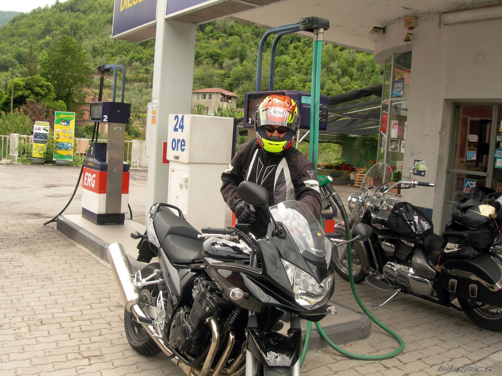 2006 SUZUKI BANDIT 650 | Picture 624993 motorcycle photo