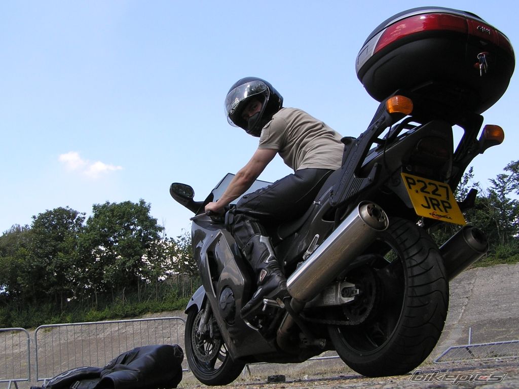 1996 HONDA CBR 1100 BLACKBIRD | Picture 625306 motorcycle photo