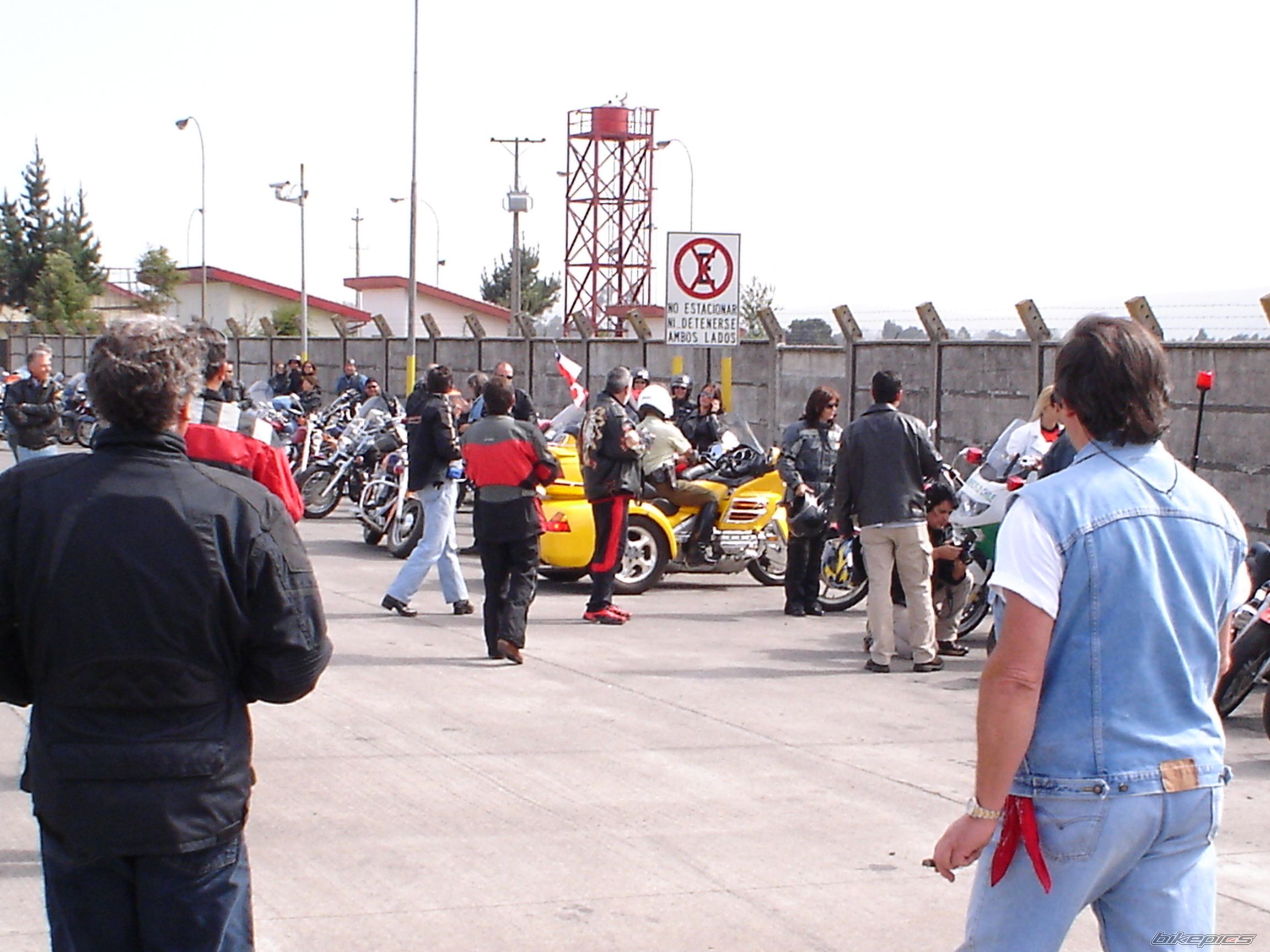 2005 HARLEY DAVIDSON CUSTOM | Picture 625530 motorcycle photo