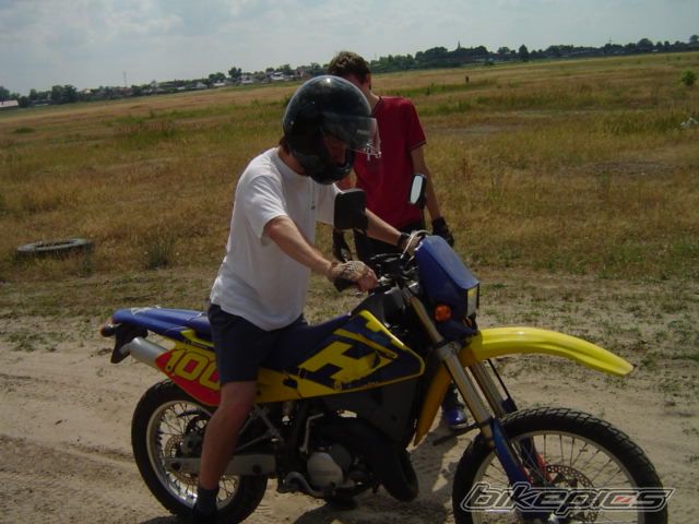 2004 HUSQVARNA WRE 125 | Picture 629751 motorcycle photo