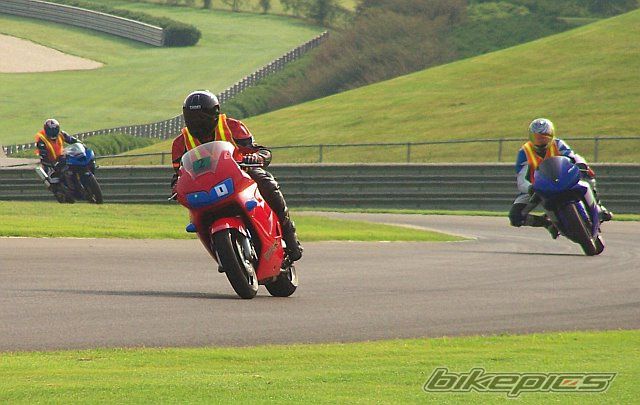 2001 HONDA VFR 800 | Picture 632016 motorcycle photo
