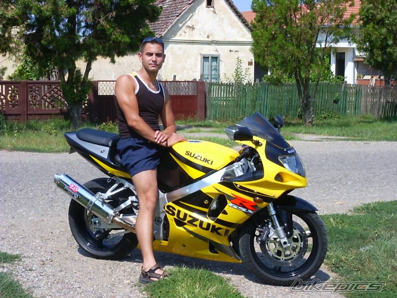 2002 SUZUKI GSX R 750 | Picture 63243 motorcycle photo