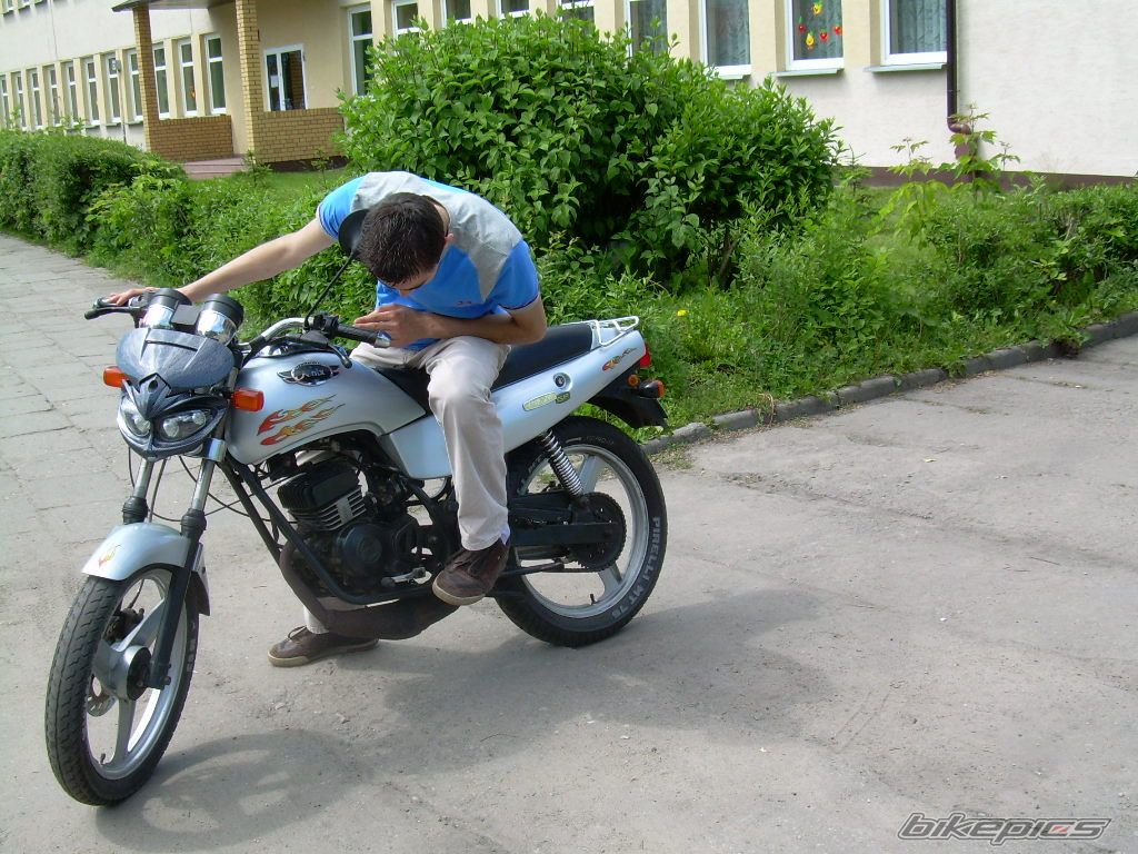    | Picture 633001 motorcycle photo