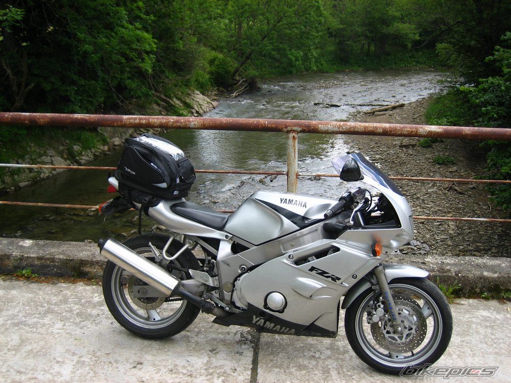 1992 YAMAHA FZR 600 | Picture 635692 motorcycle photo