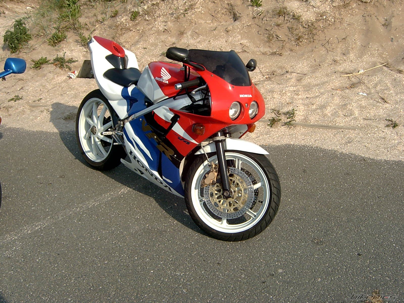 1992 HONDA VFR 400 | Picture 637466 motorcycle photo