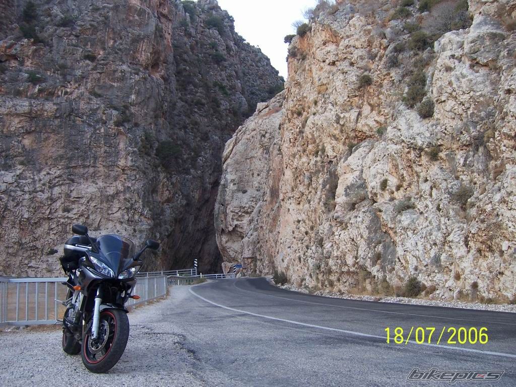 2005 YAMAHA FZS 600 FAZER | Picture 641186 motorcycle photo
