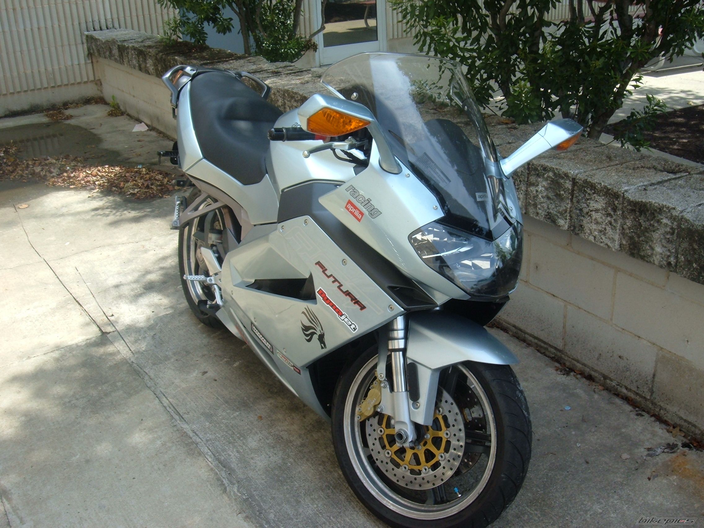 2001 APRILIA RST 1000 FUTURA | Picture 642920 motorcycle photo