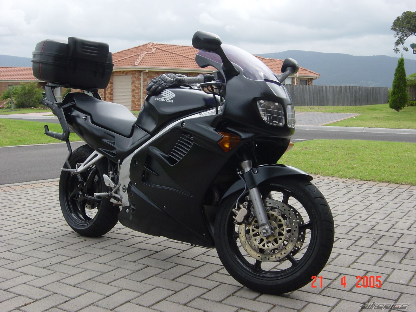 1995 HONDA VFR 750 | Picture 643369 motorcycle photo