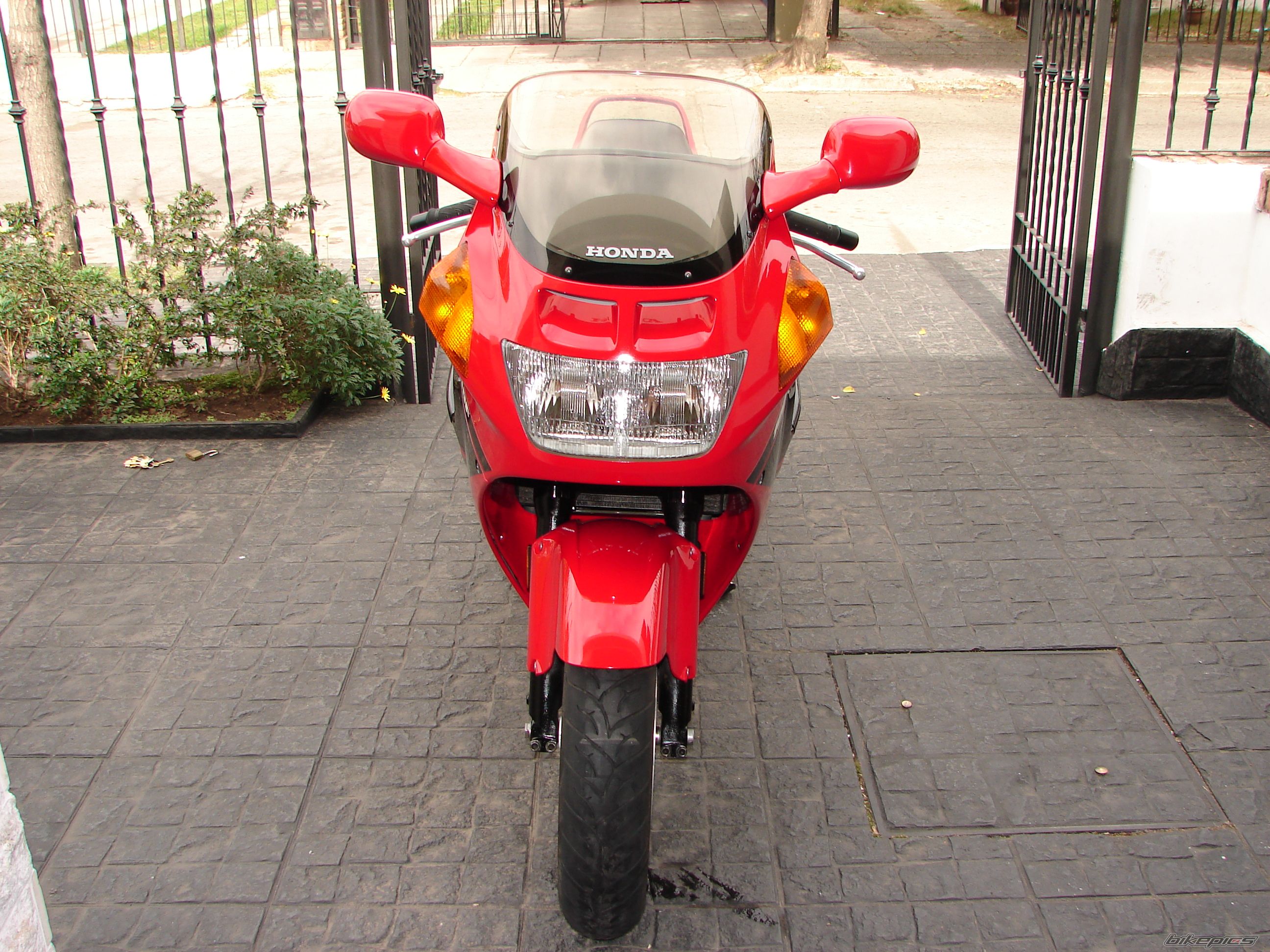 1991 HONDA CBR 1000 F | Picture 643843 motorcycle photo
