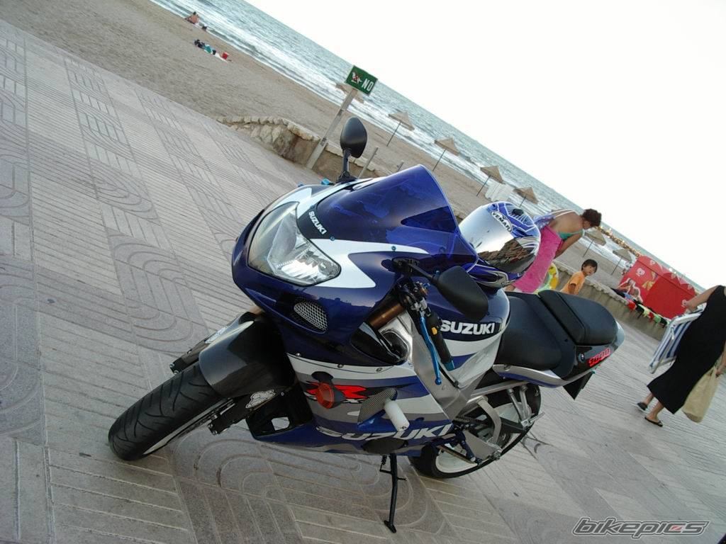 2002 SUZUKI GSX R 1000 | Picture 64876 motorcycle photo