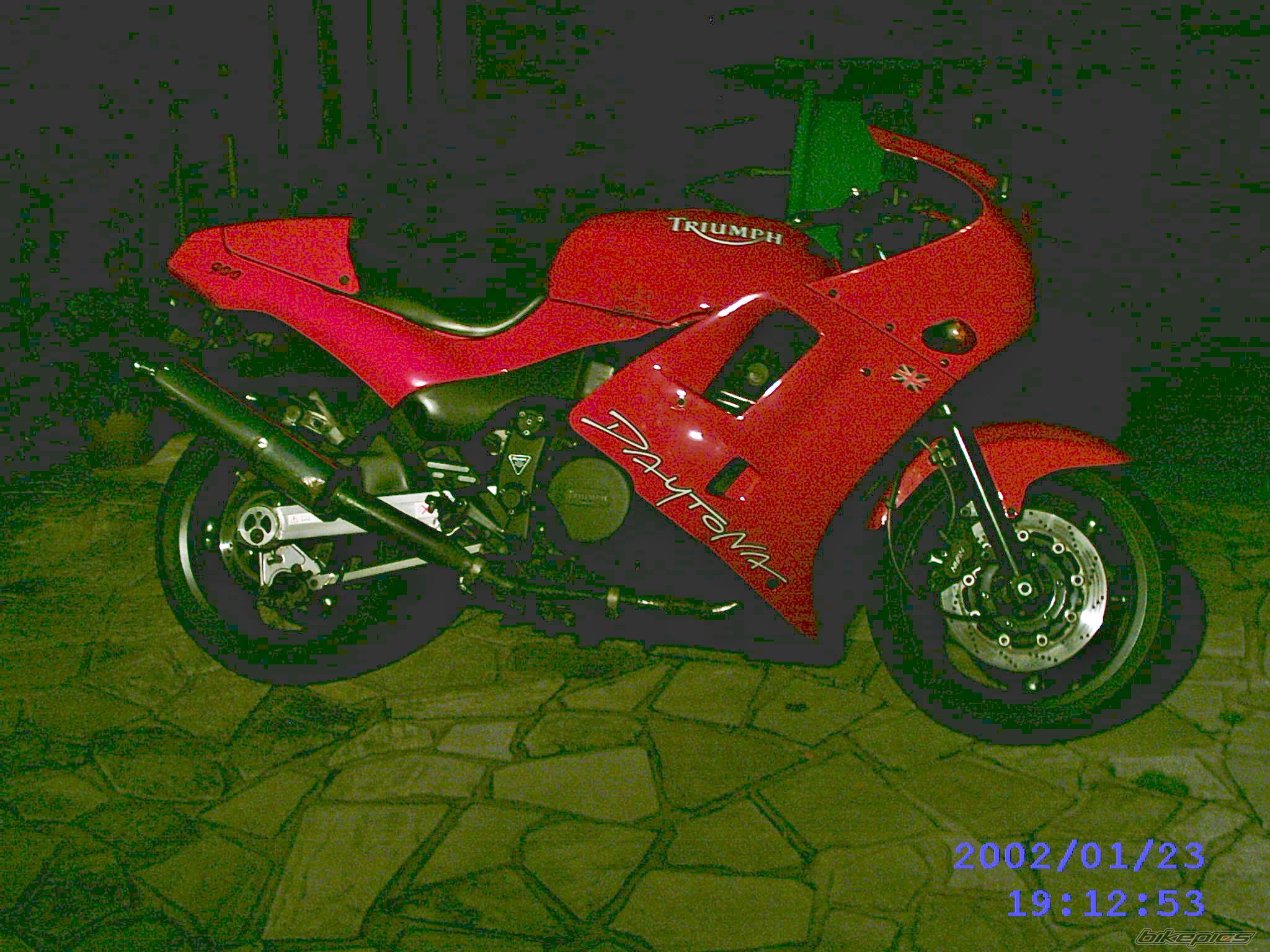 1994 TRIUMPH DAYTONA 900 | Picture 649730 motorcycle photo