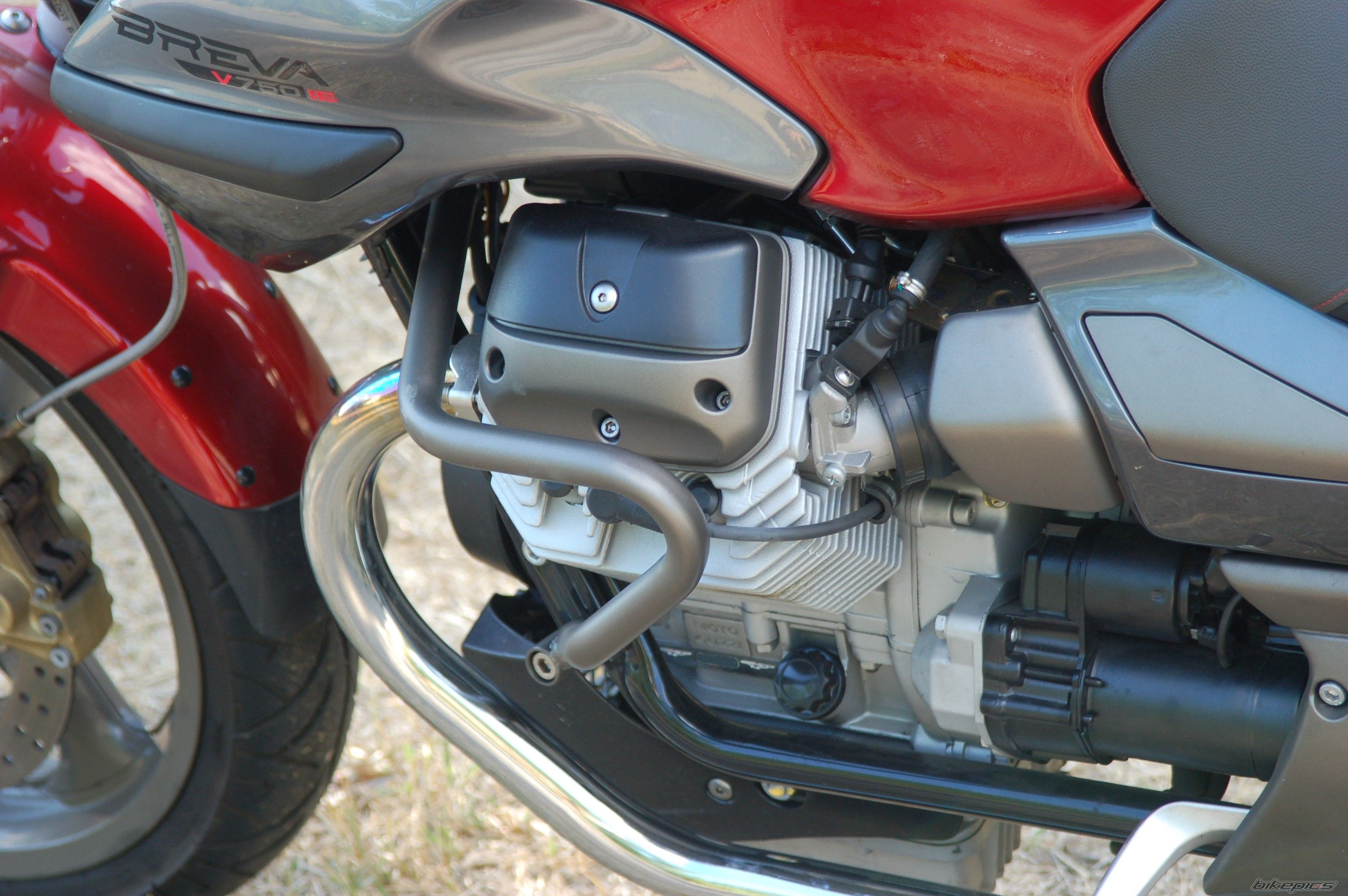 2005 MOTO GUZZI BREVA 750 | Picture 650055 motorcycle photo