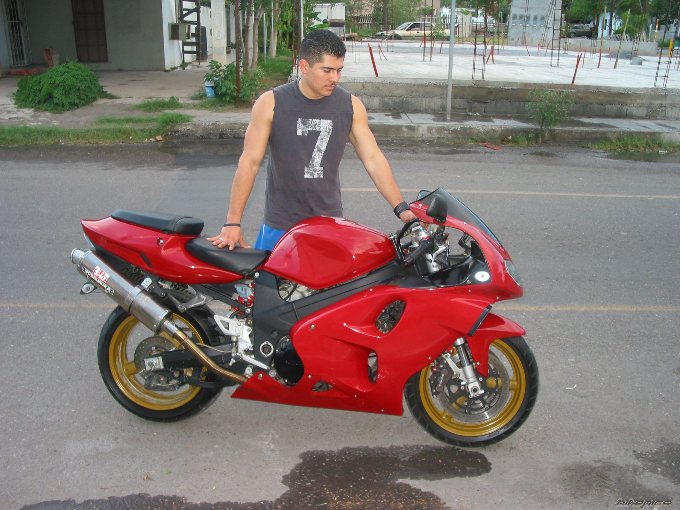 2001 SUZUKI TL1000R | Picture 650690 motorcycle photo