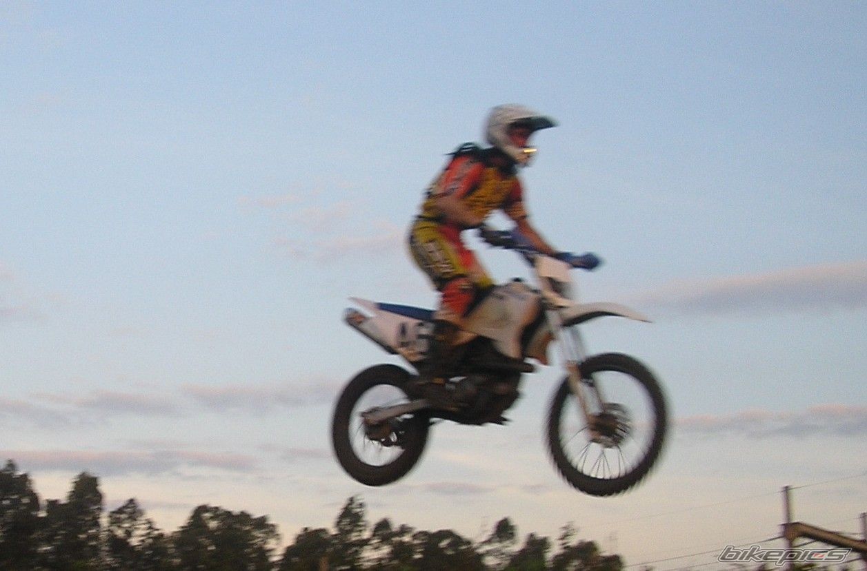 2000 YAMAHA XT 225 | Picture 652834 motorcycle photo
