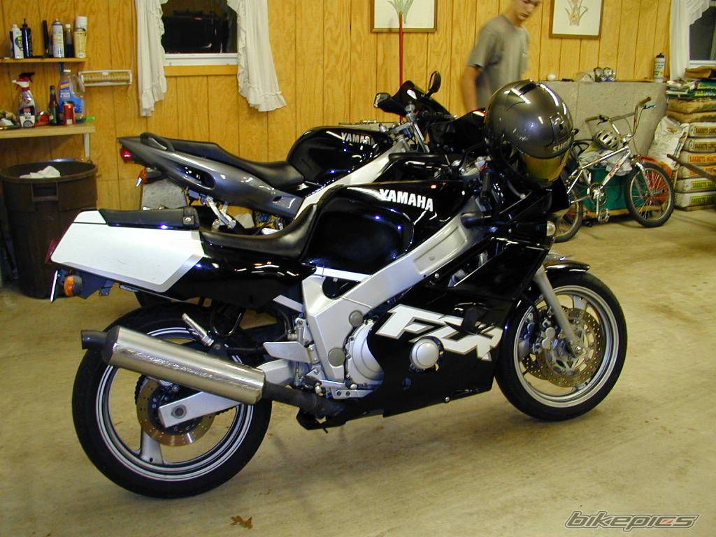 1998 YAMAHA FZR 600 | Picture 6540 motorcycle photo