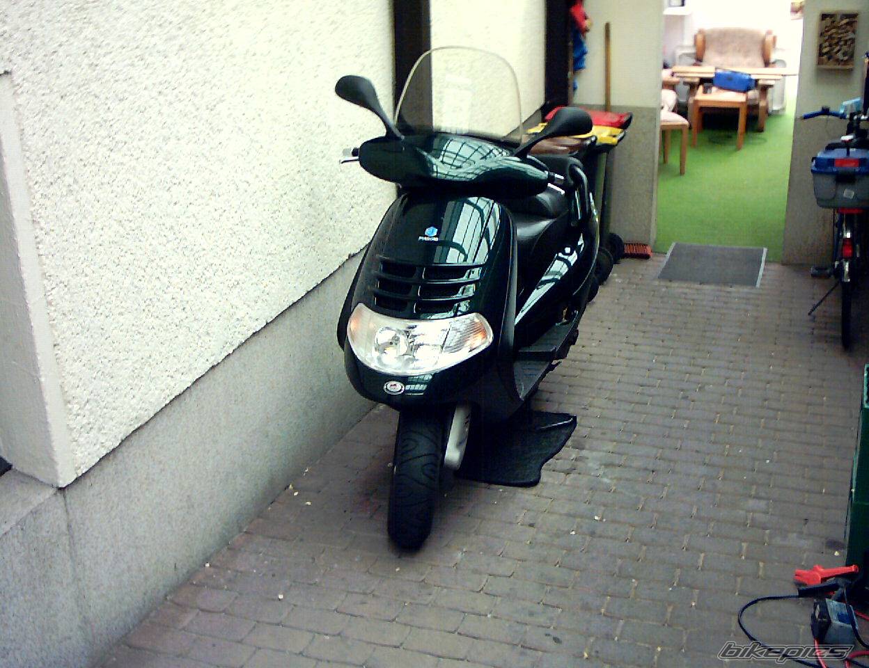 1998 PIAGGIO HEXAGON | Picture 65504 motorcycle photo