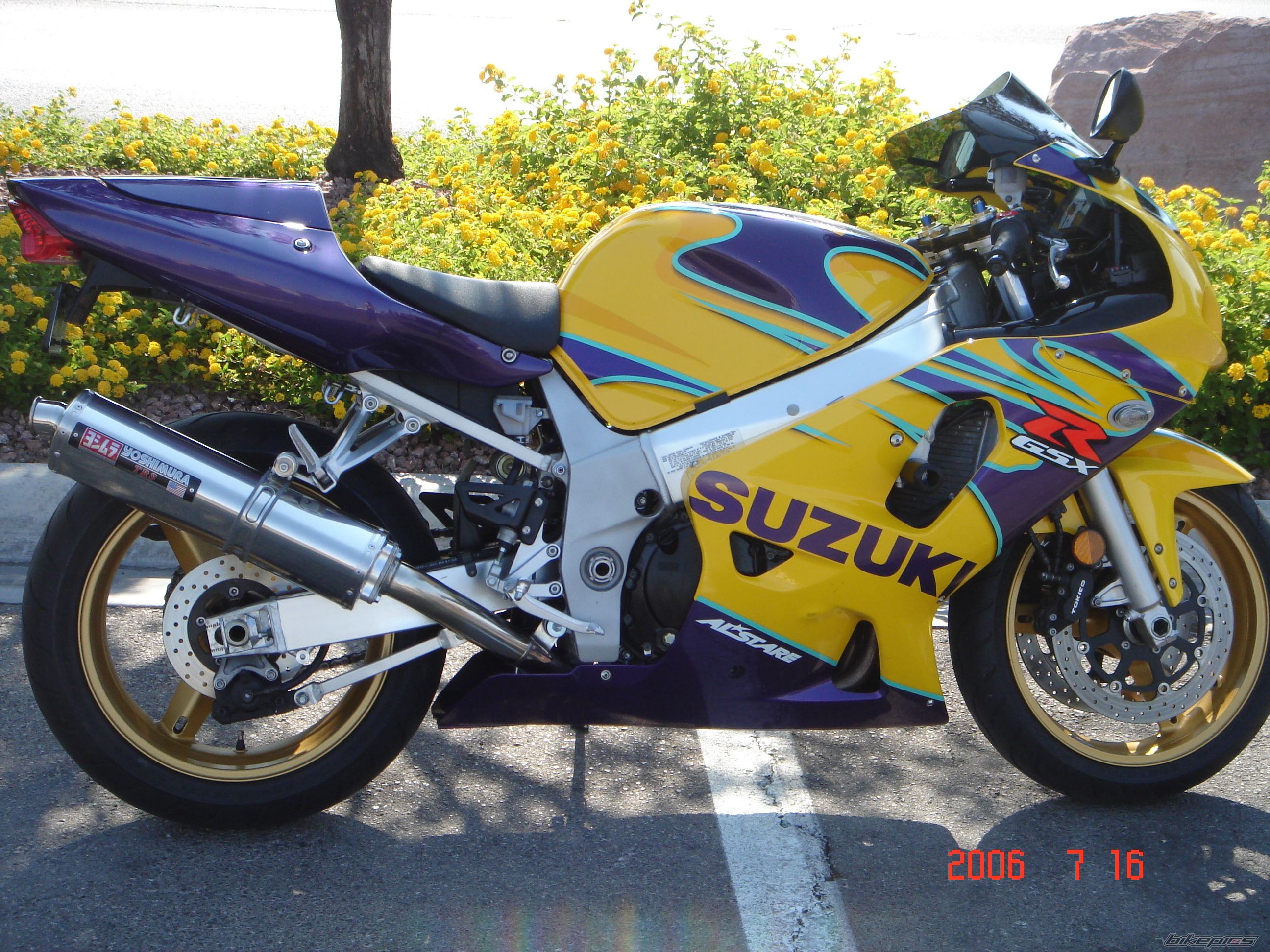2003 SUZUKI GSX R 600 | Picture 657451 motorcycle photo