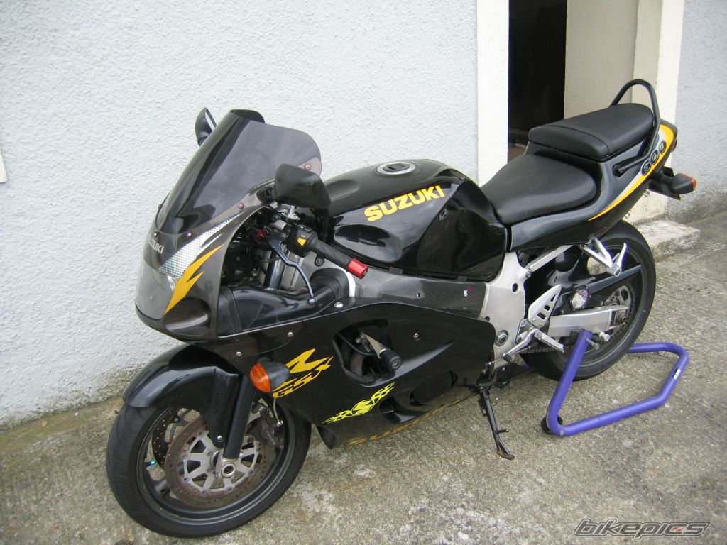 2000 SUZUKI GSX R 600 | Picture 657723 motorcycle photo