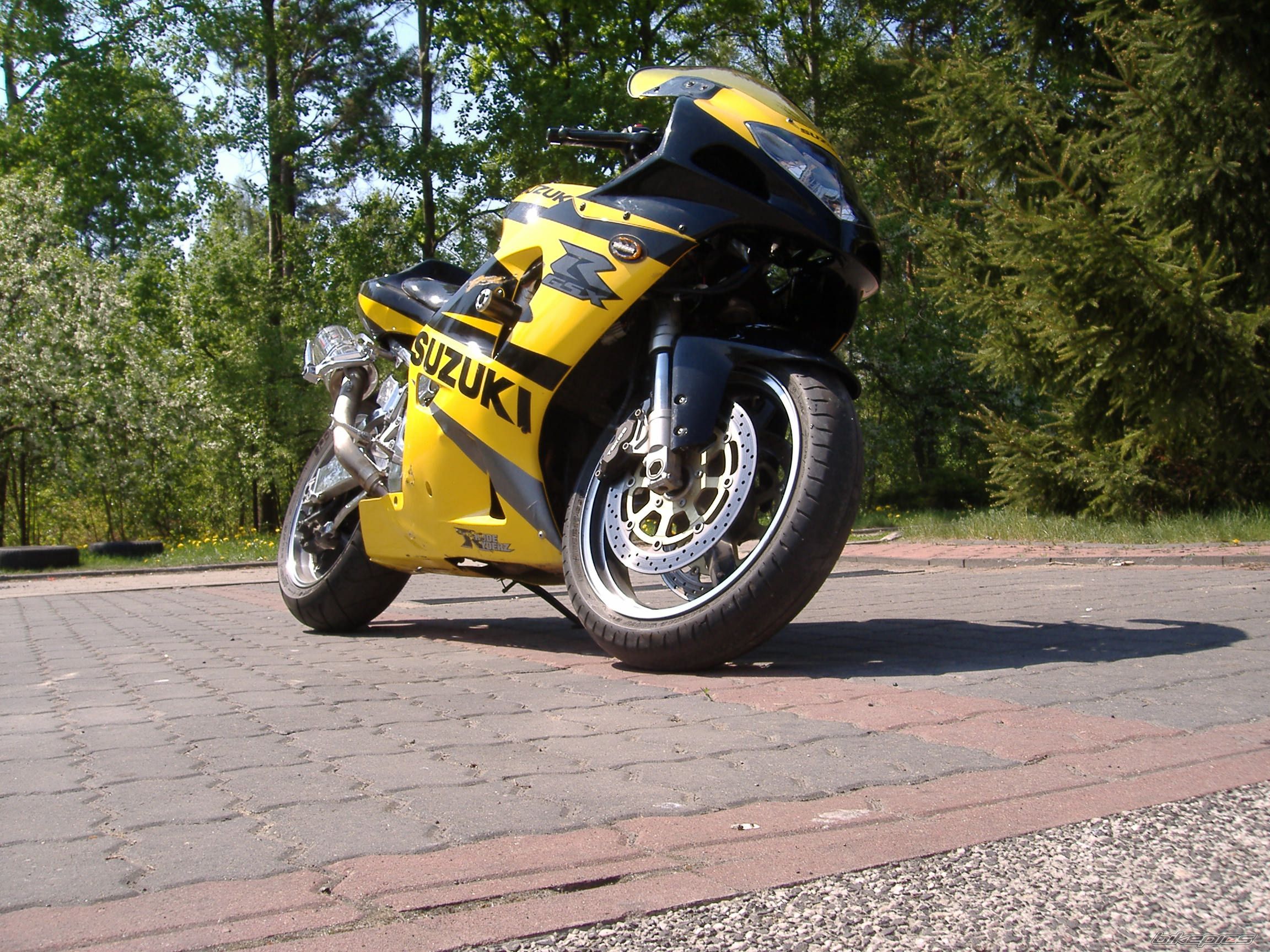 2002 SUZUKI GSX R 750 | Picture 659069 motorcycle photo