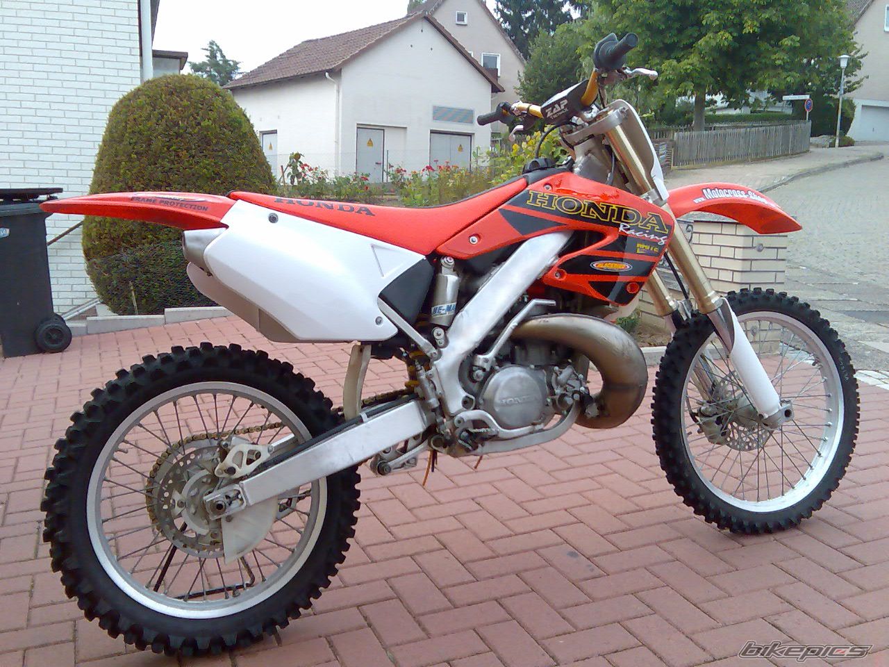2001 HONDA CR 250 | Picture 659531 motorcycle photo